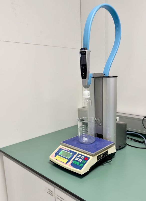 Purelab-dispenser van Veolia voor ultrapuur water