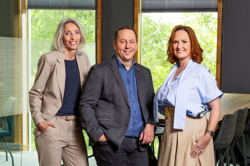 Cora Bos, Sven Hemmink en Manon van Meel van CheckMark
